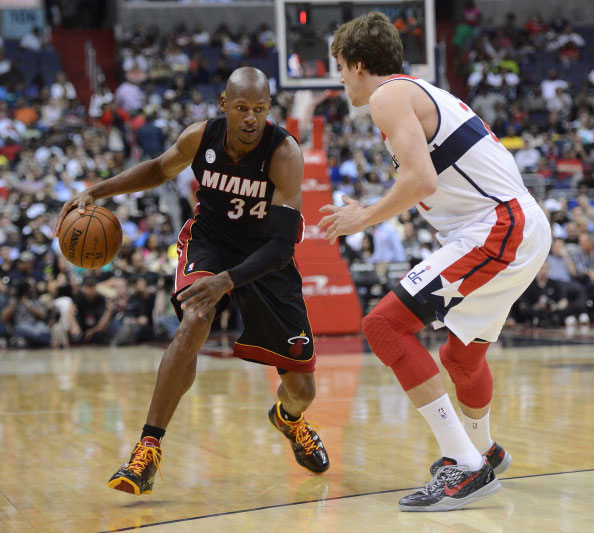 后者则凭借 后者则凭借