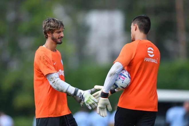 但足球的成 但足球的成